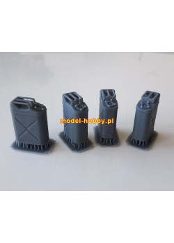 US Army 5-gallon kanister  "PALIWO" - (4 sztuki) 1:25